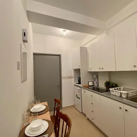 Apartment Down Town *